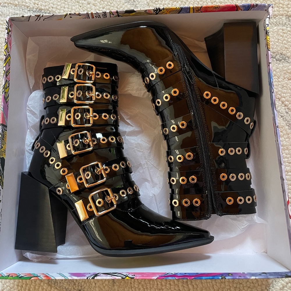 NEW in box Jeffrey Campbell Ignatius-B block heel buckle boots in black